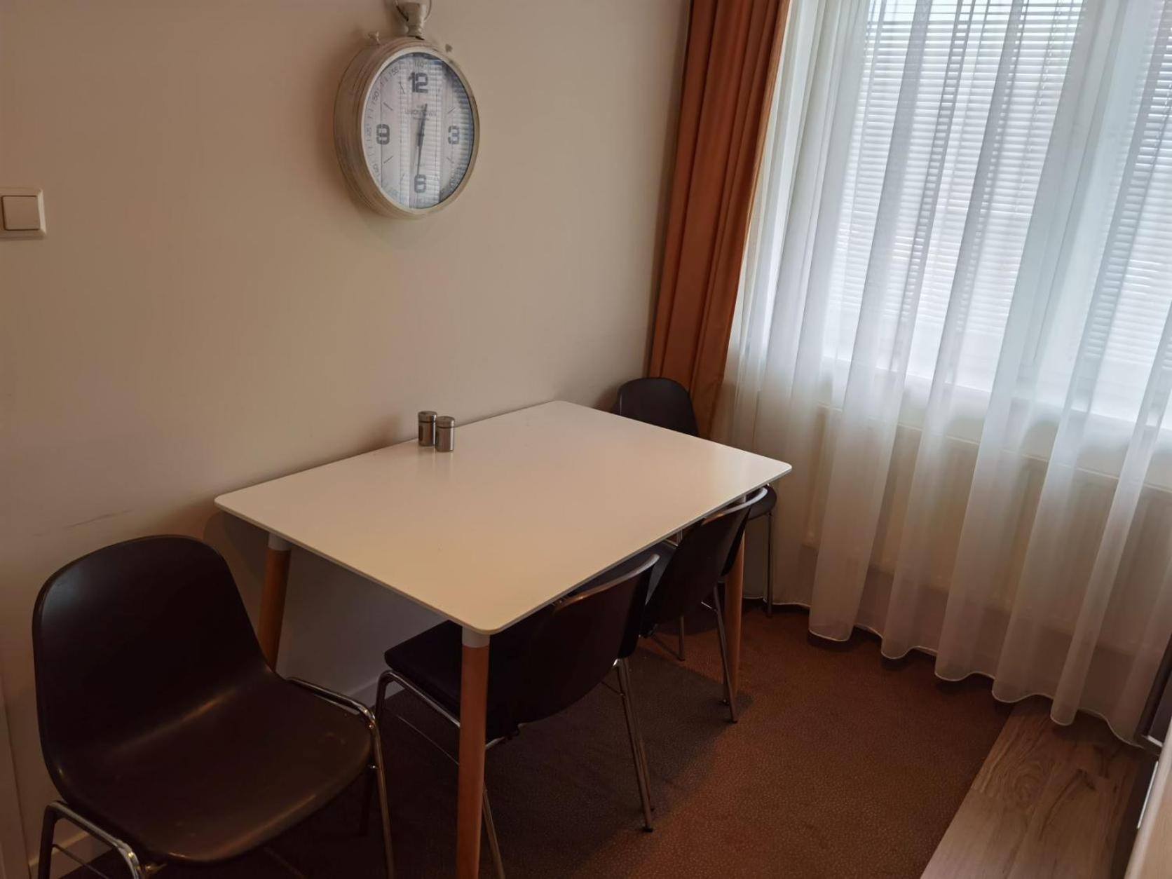 Vivat Apartment *